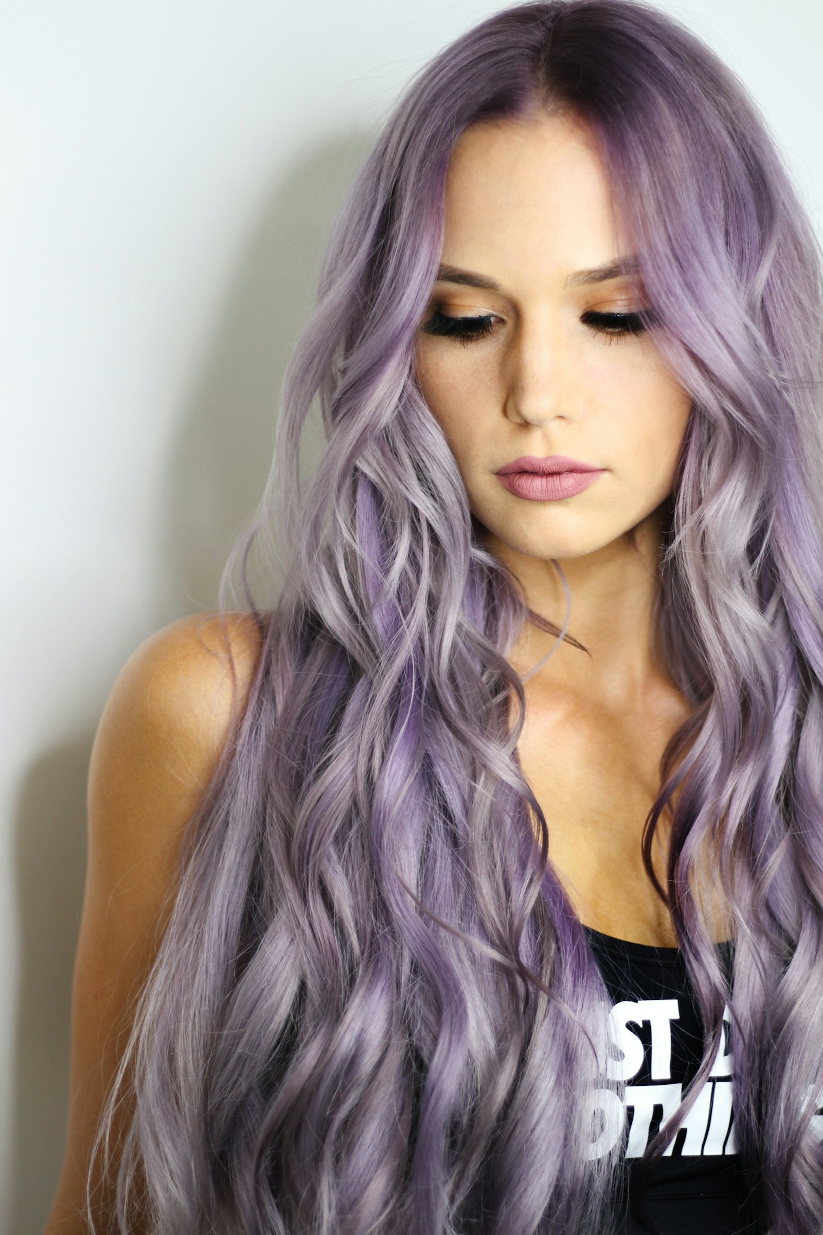 Long lavender-toned coloured hair