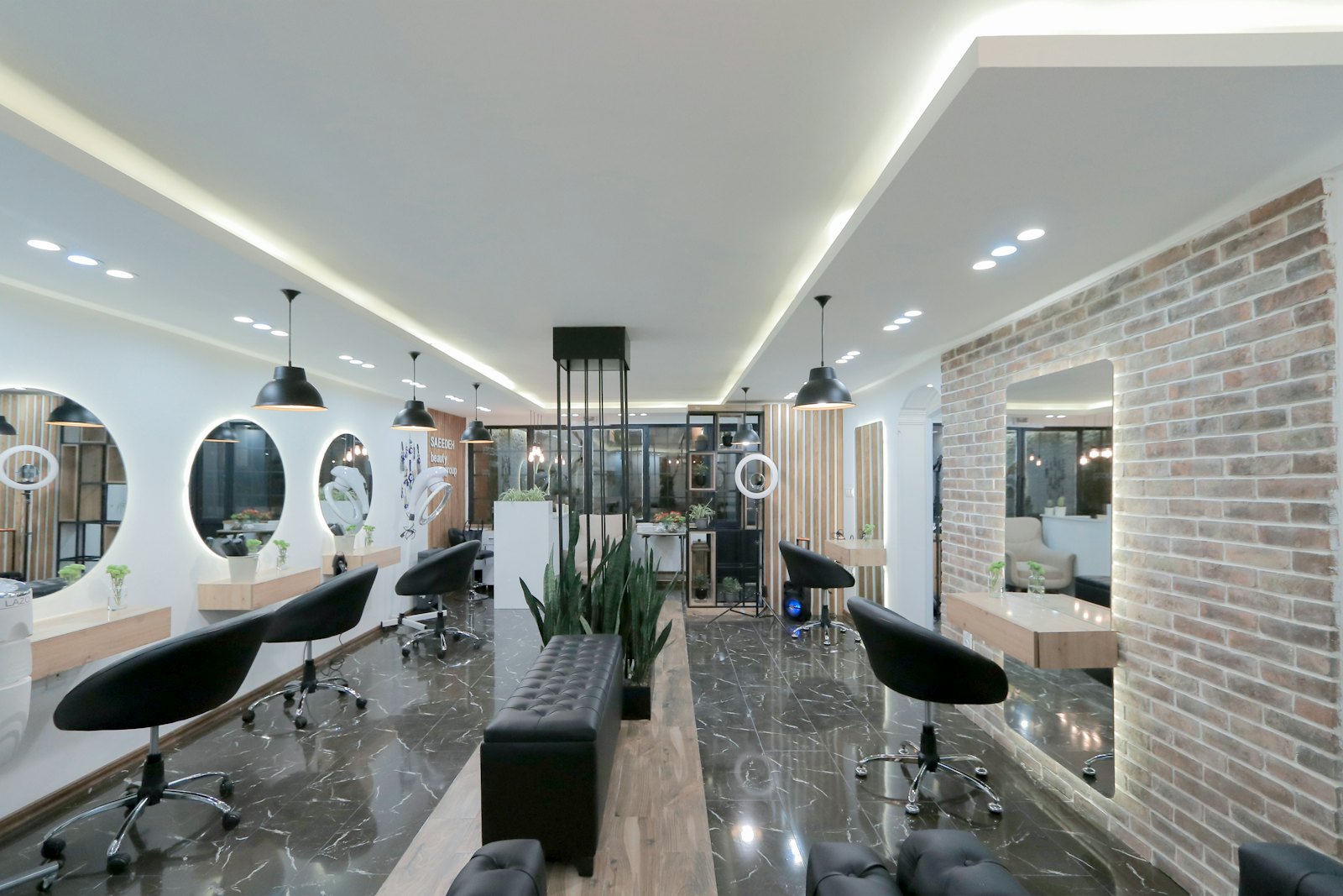 Styling stations
